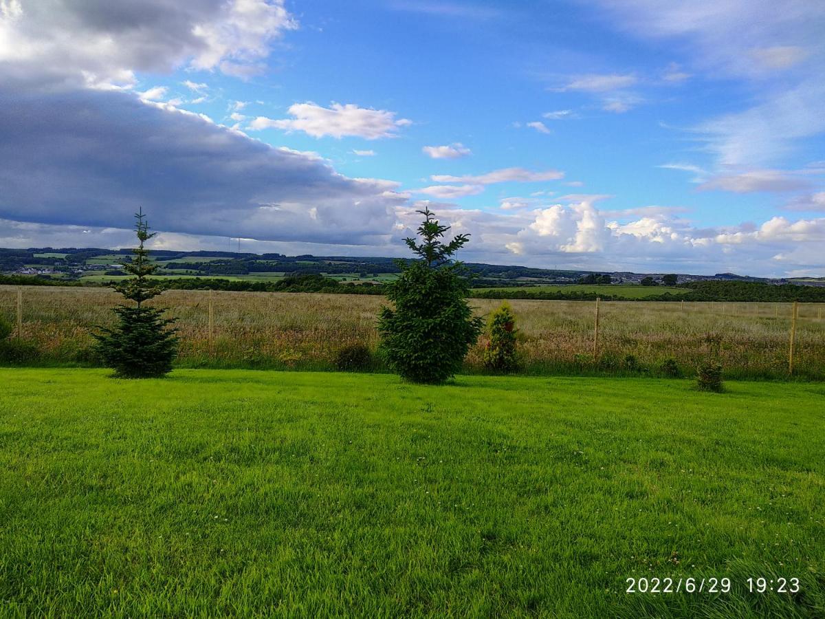 Cottage With Panoramic Views Kirk of Shotts Eksteriør bilde